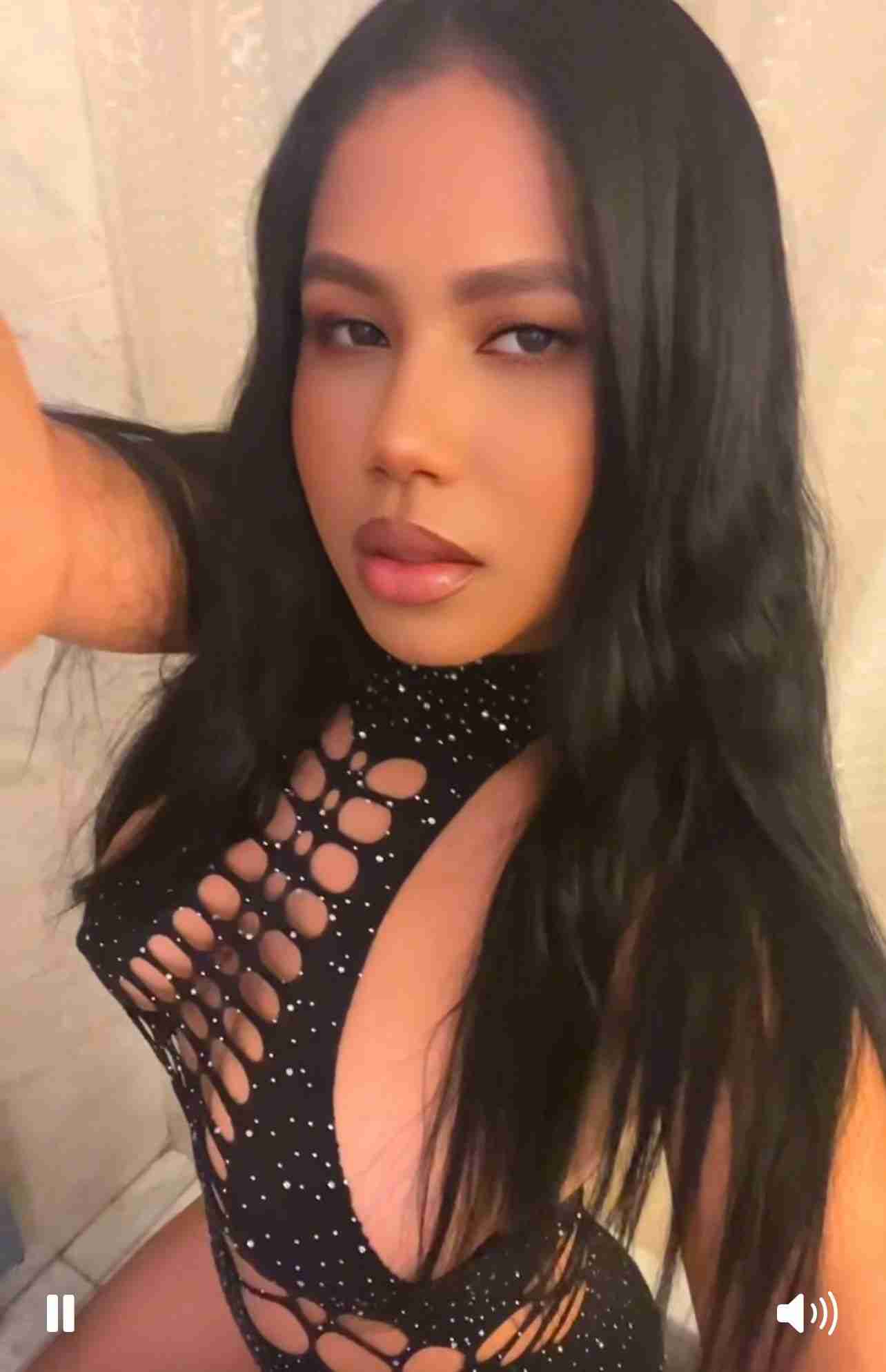Escort Profile Image - Coral